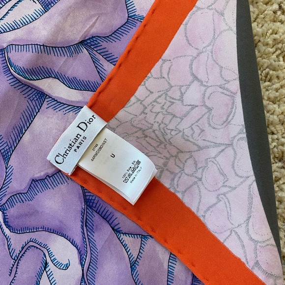 Christian Dior Scarf (authentic) - Picture 5 of 7